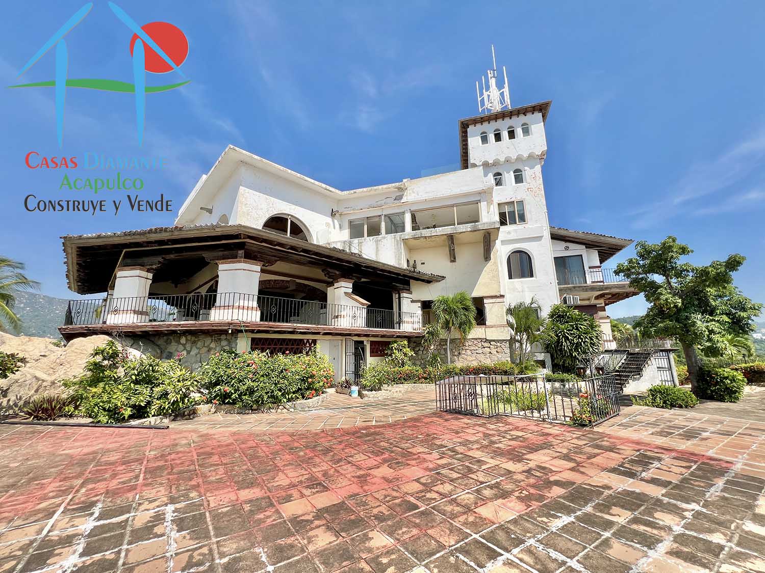 El Campanario - Fachada 2