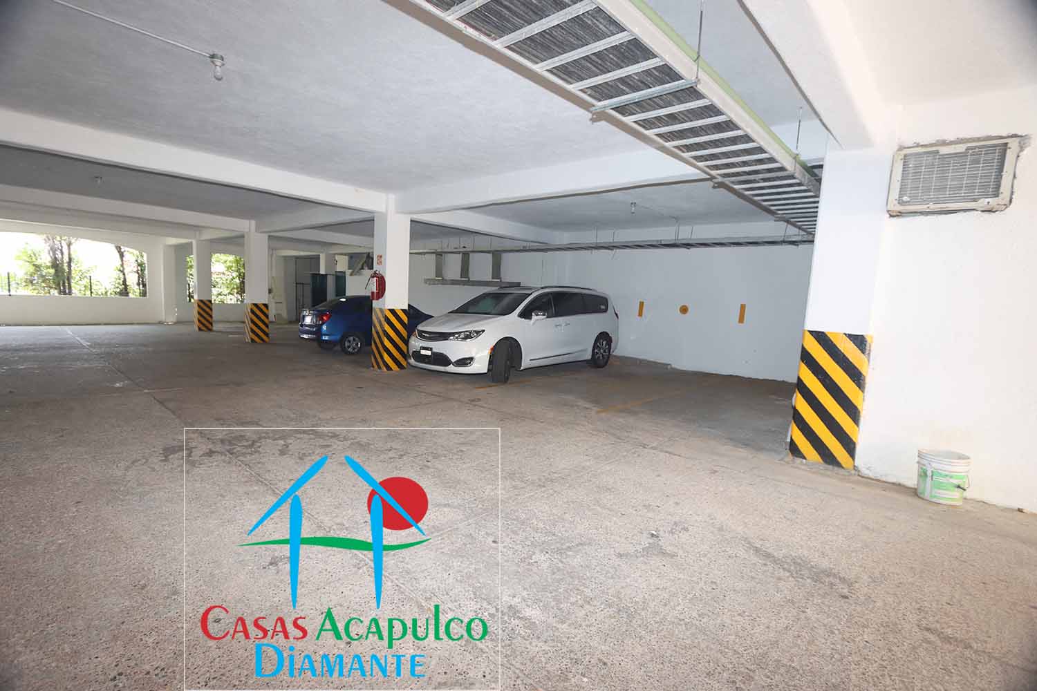 Los Celajes - Estacionamiento 1 Los Celajes - Estacionamiento 1