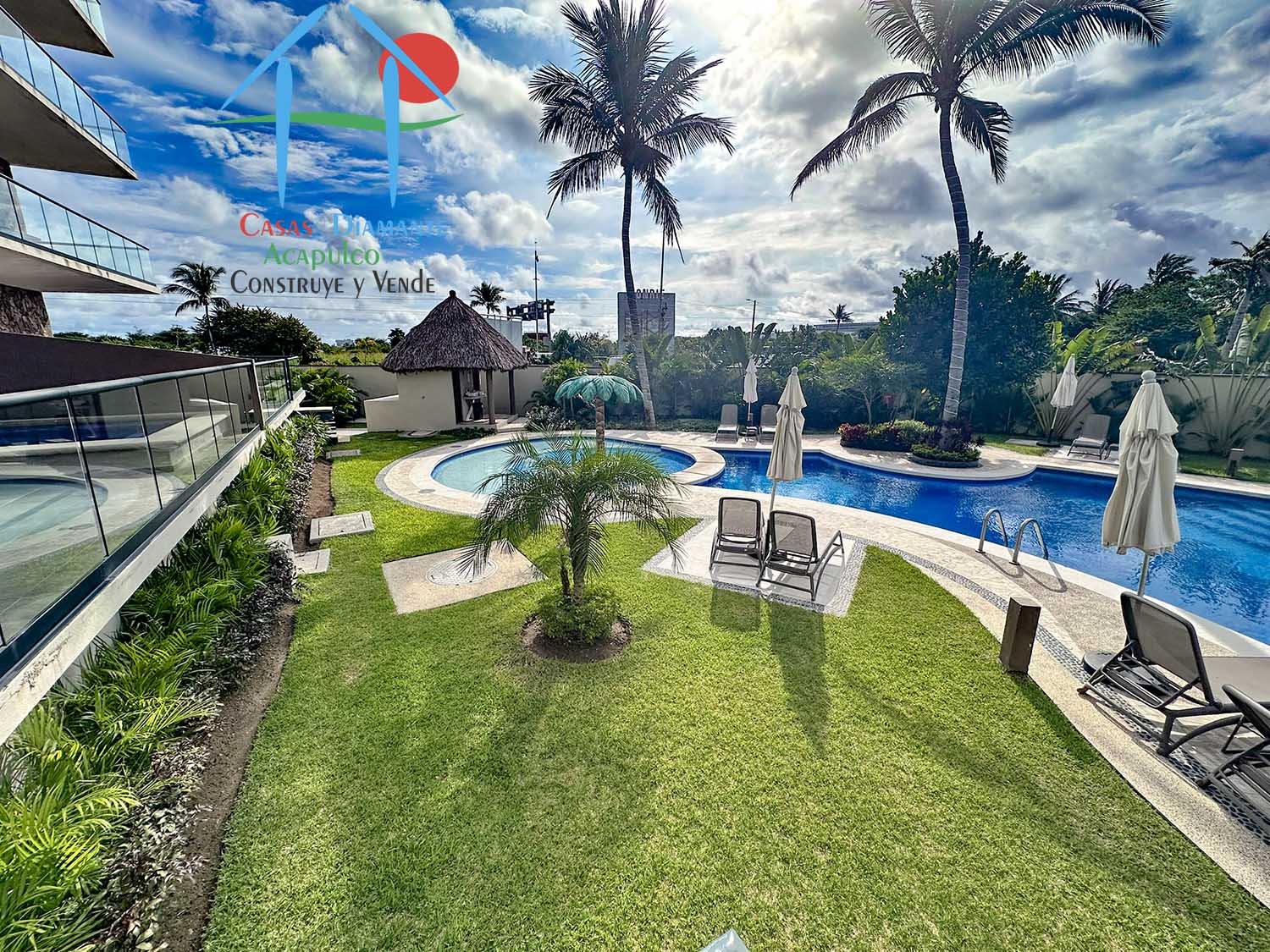 Olympia Residencial - Alberca 11