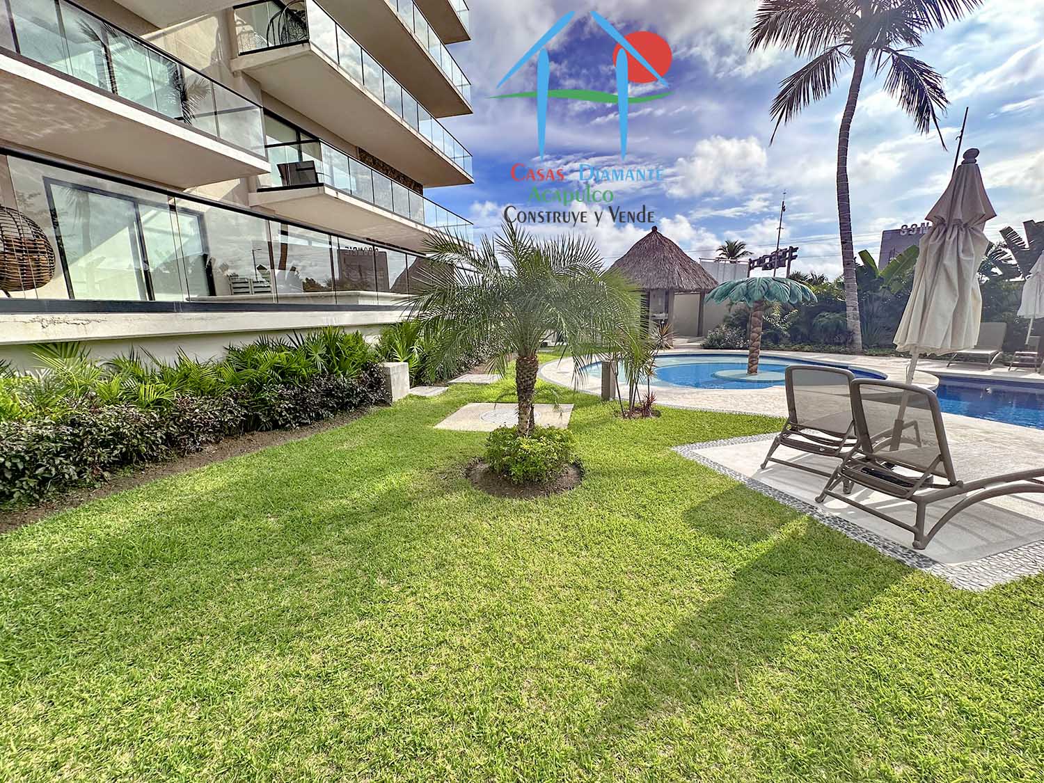 Olympia Residencial - Alberca 12