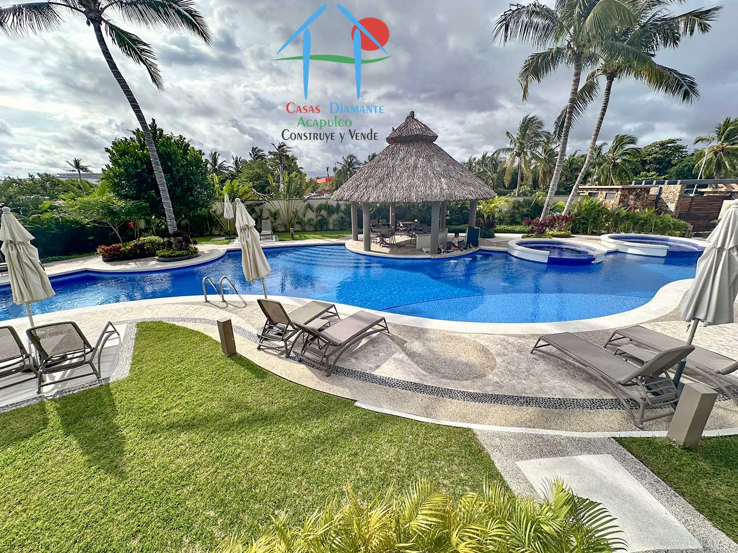 Olympia Residencial - Alberca 14