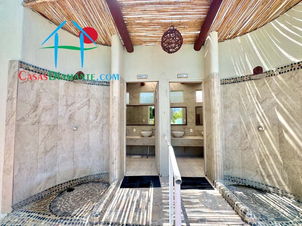 La Palapa Costa Azul - Baños 1