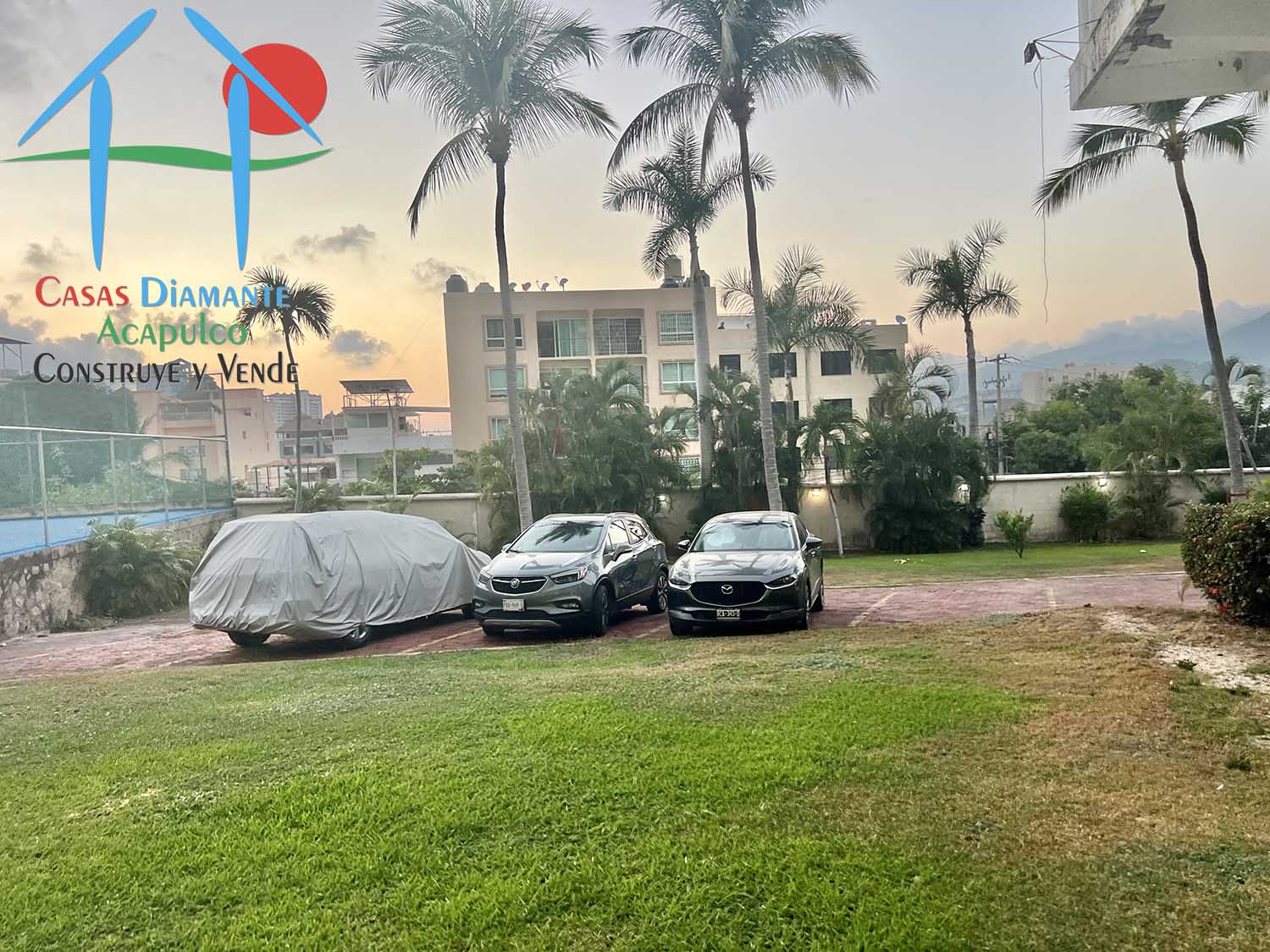 Sol y Mar - Estacionamiento 1