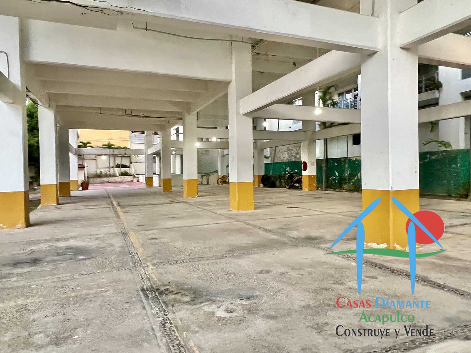 Sol y Mar - Estacionamiento 3