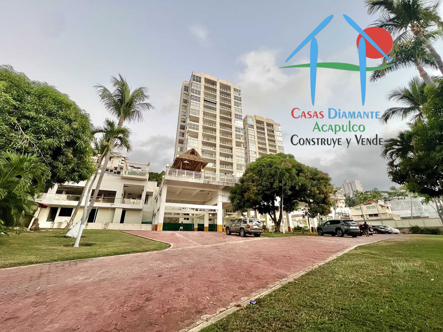 Sol y Mar - Estacionamiento 4