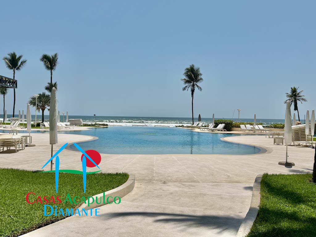 Maralago - Albercas 8