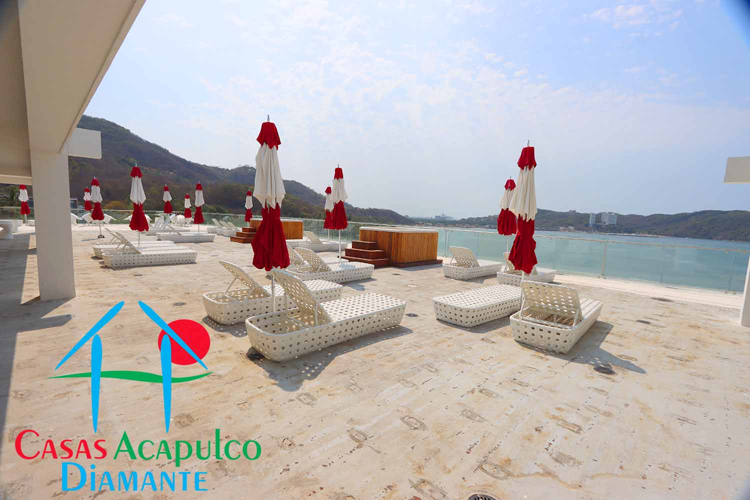 B Pichilingue - Roof 2 B Pichilingue - Roof 2