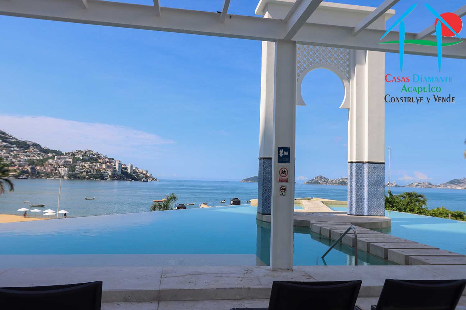 Armando´s Le Club - Alberca 6