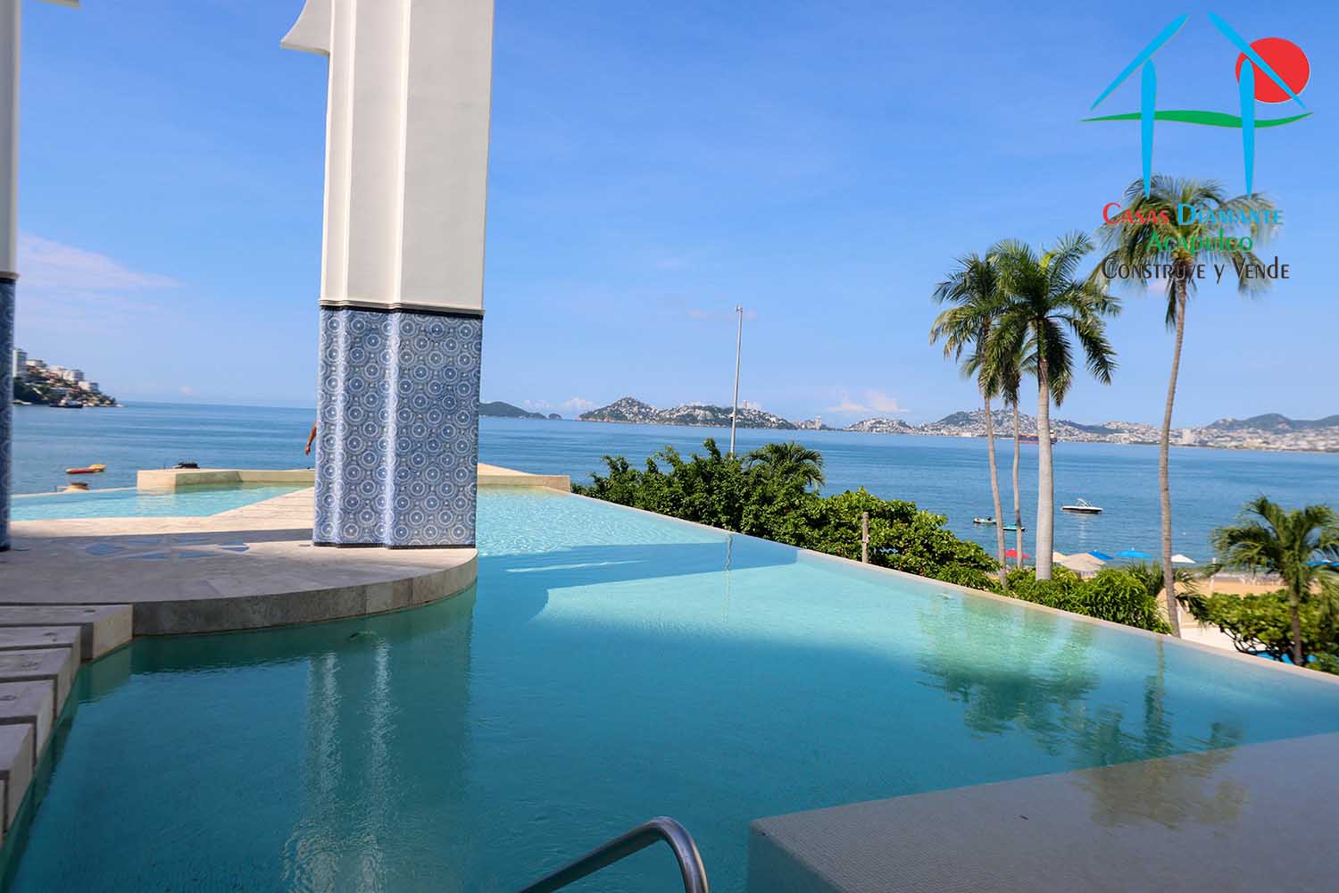 Armando´s Le Club - Alberca 8