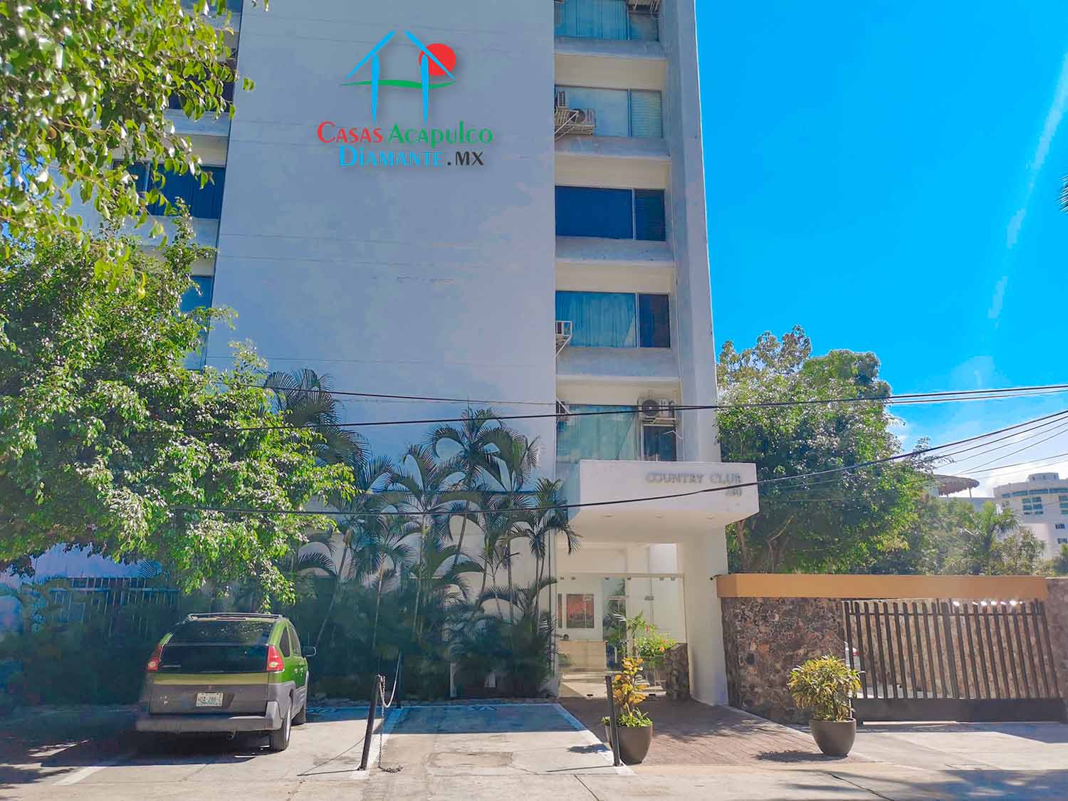 Country Club - Fachada 1