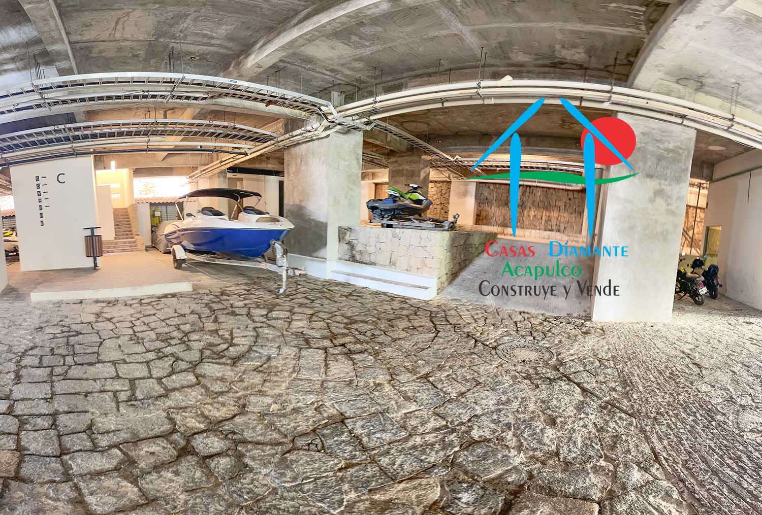 Vista Real - Estacionamiento 2