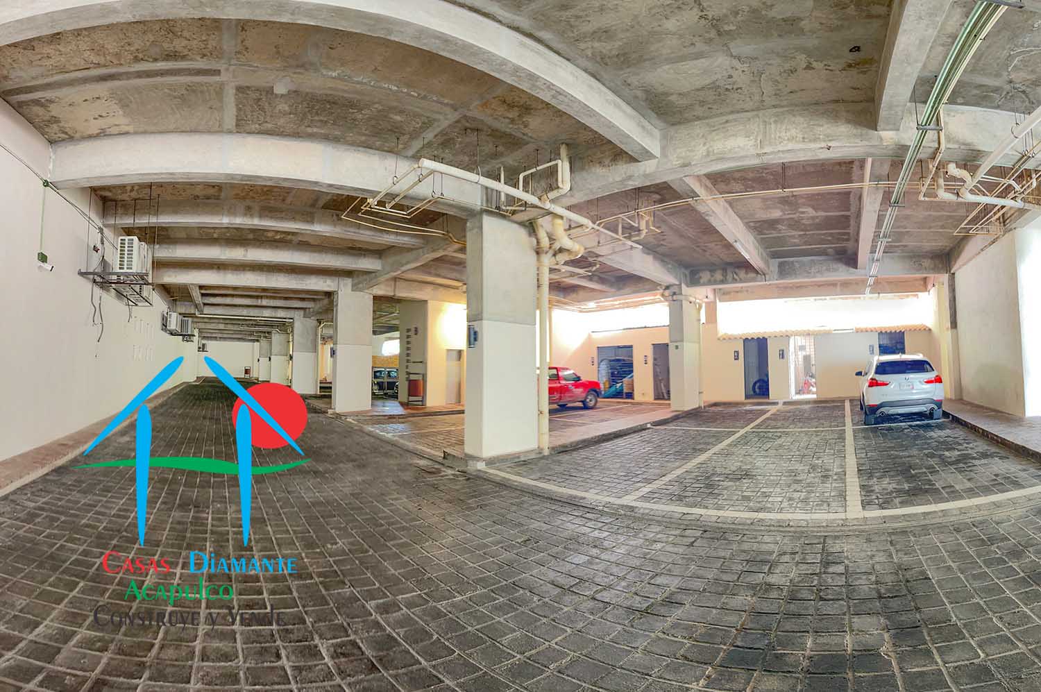 Vista Real - Estacionamiento 3