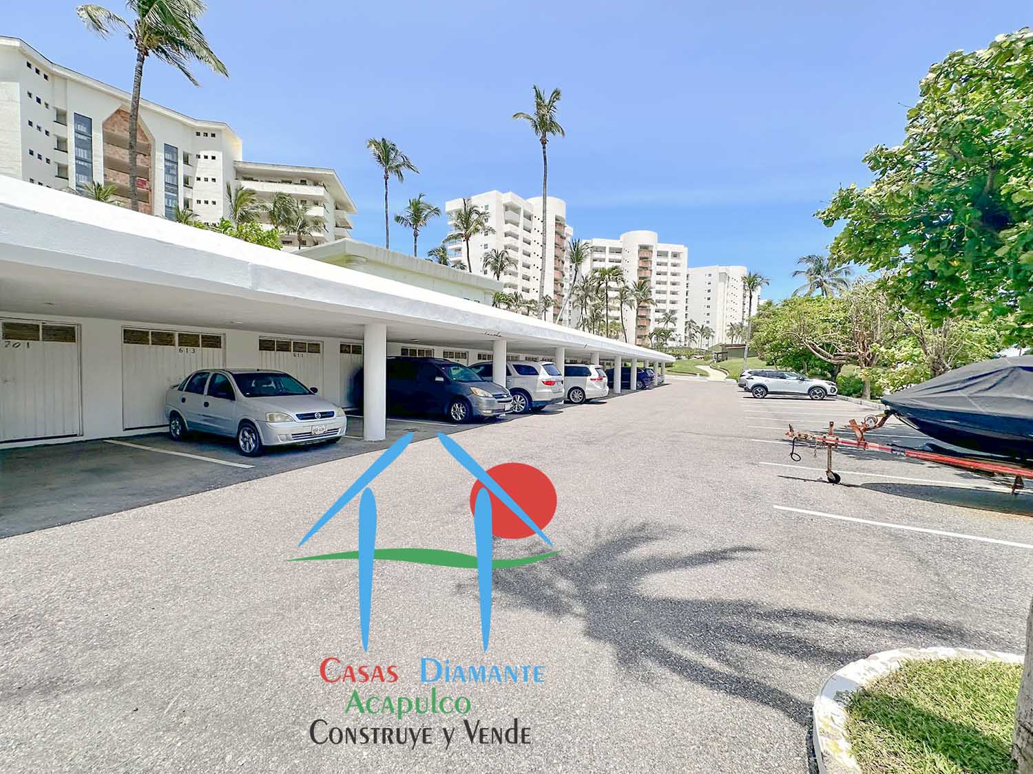 Mayan Island Playa Torre Uno - Estacionamiento 2