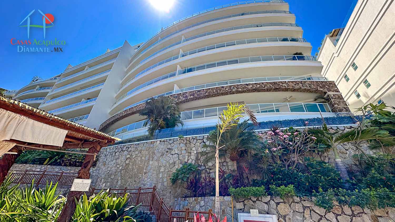 Villa Alejandra - Fachada 5