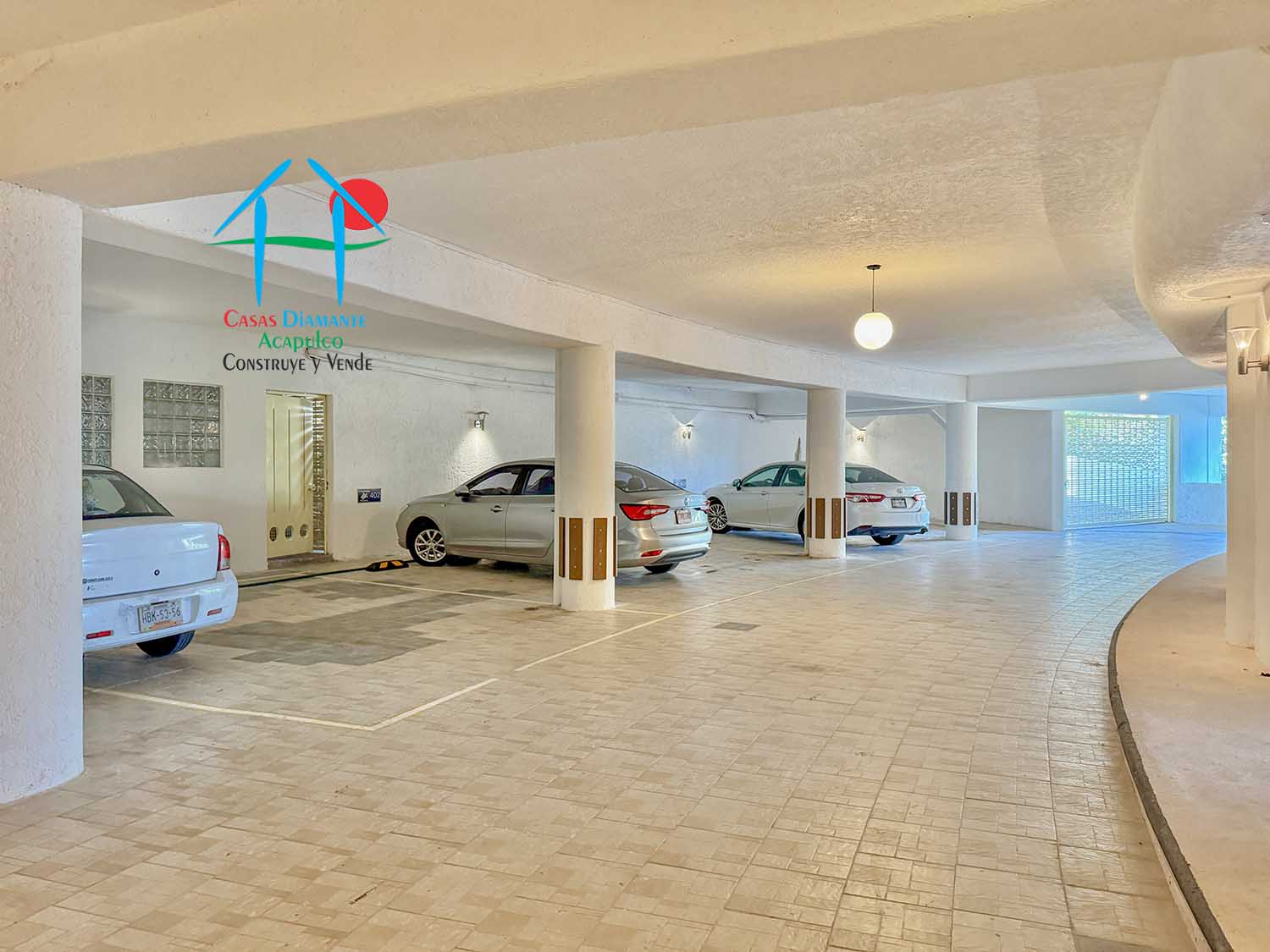 Polinesia Residences - Estacionamiento 1