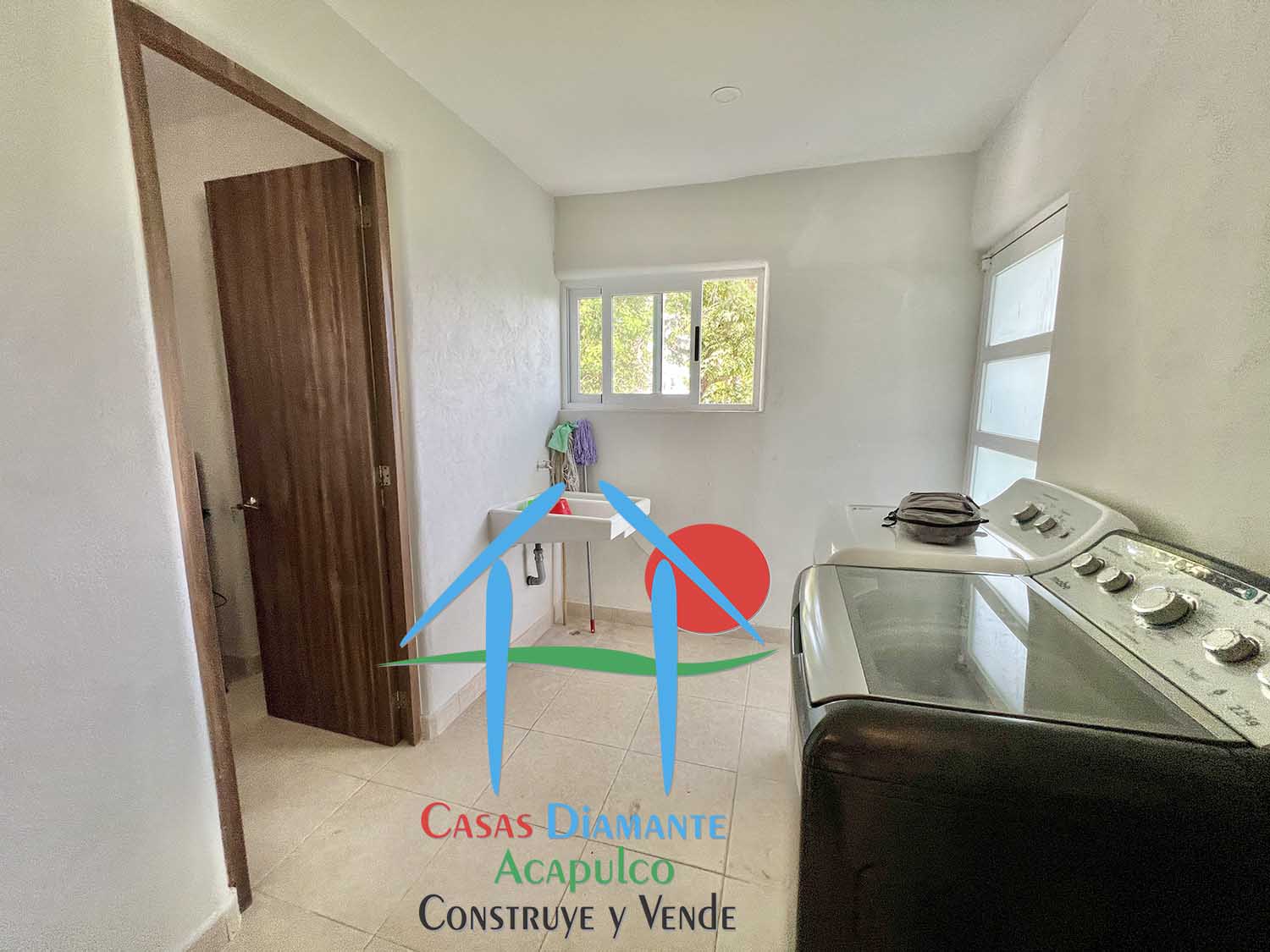 La Cima Tres Aguas PH 2 - Lavandería 1