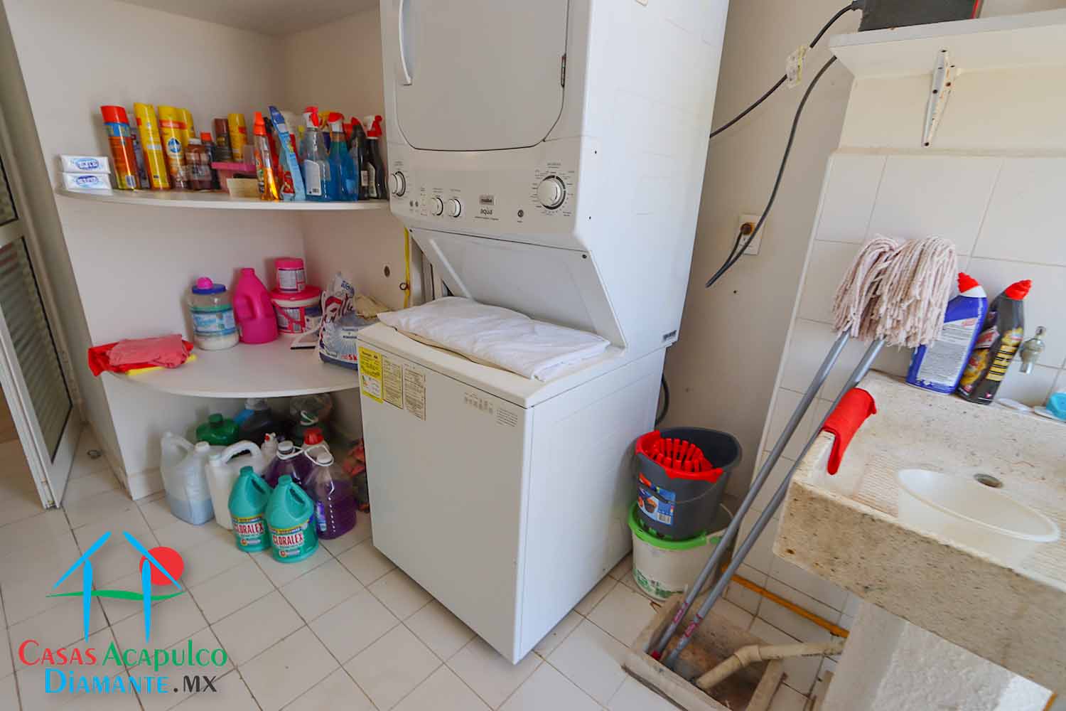 Maralago A 702 - Lavandería 2