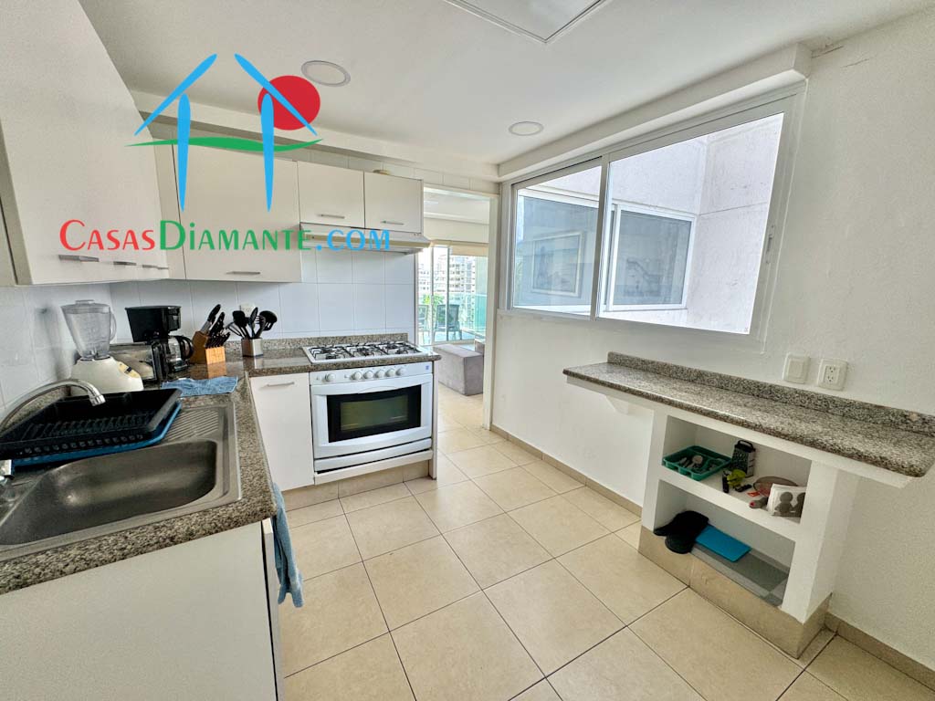 Acqualina Skylife Sur 501 - Cocina 4 Acqualina Skylife Sur 501 - Cocina 4
