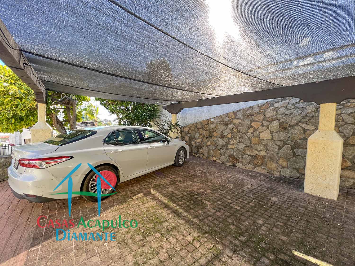 Villa Rosita - Estacionamiento 3