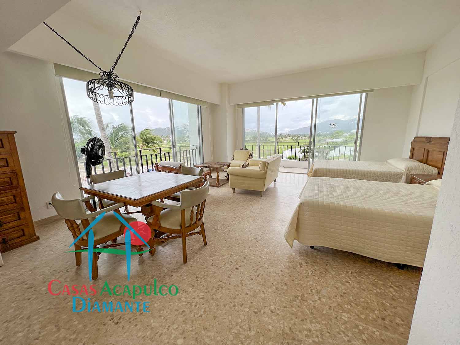 Azteca Princess 305 y 306 Azteca Princess 305 y 306