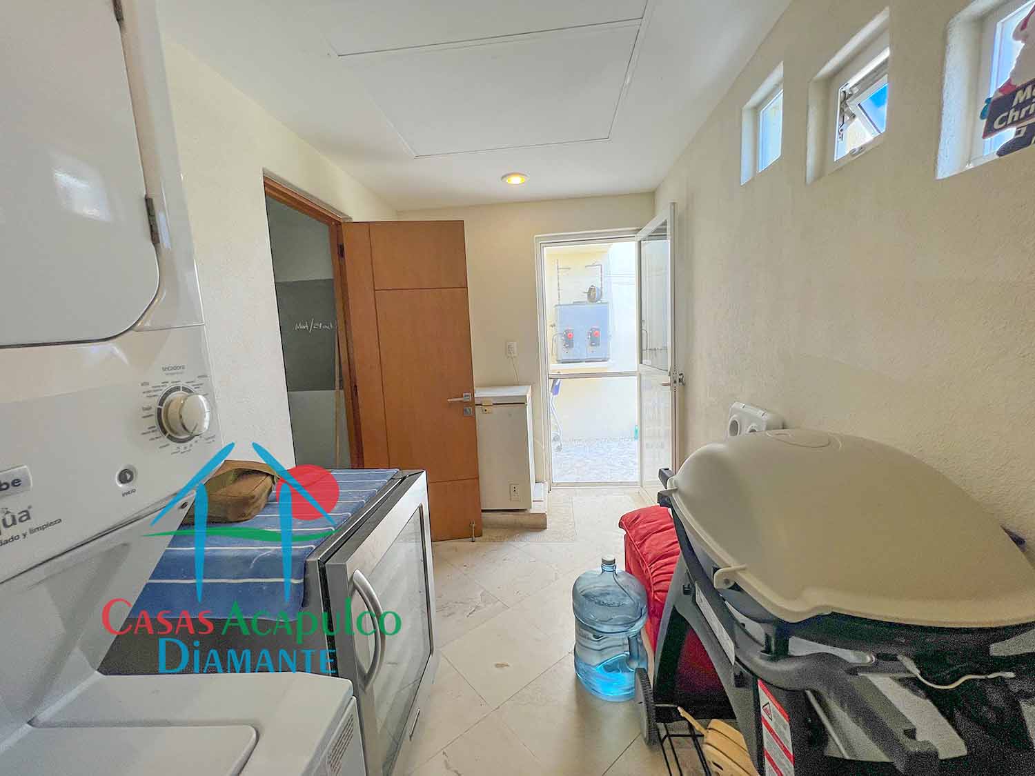 Son Vida Dominica 8 - Lavandería 3