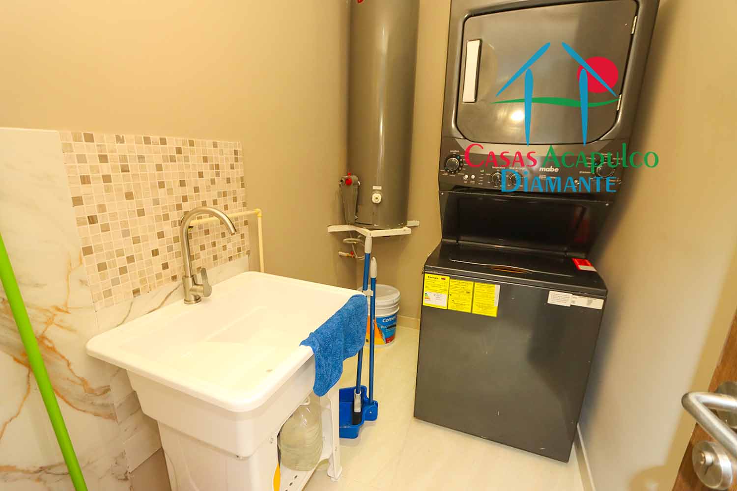 La Isla Emerald J5 - Lavandería 1