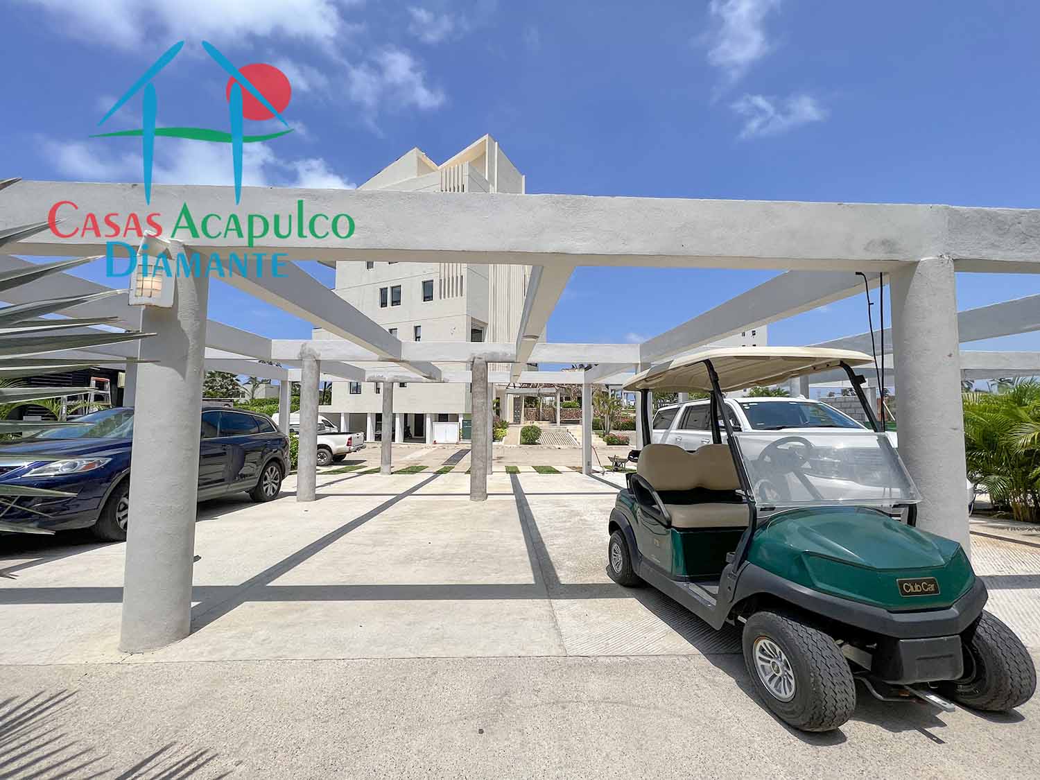 Marelas casa 5 - Estacionamiento 2