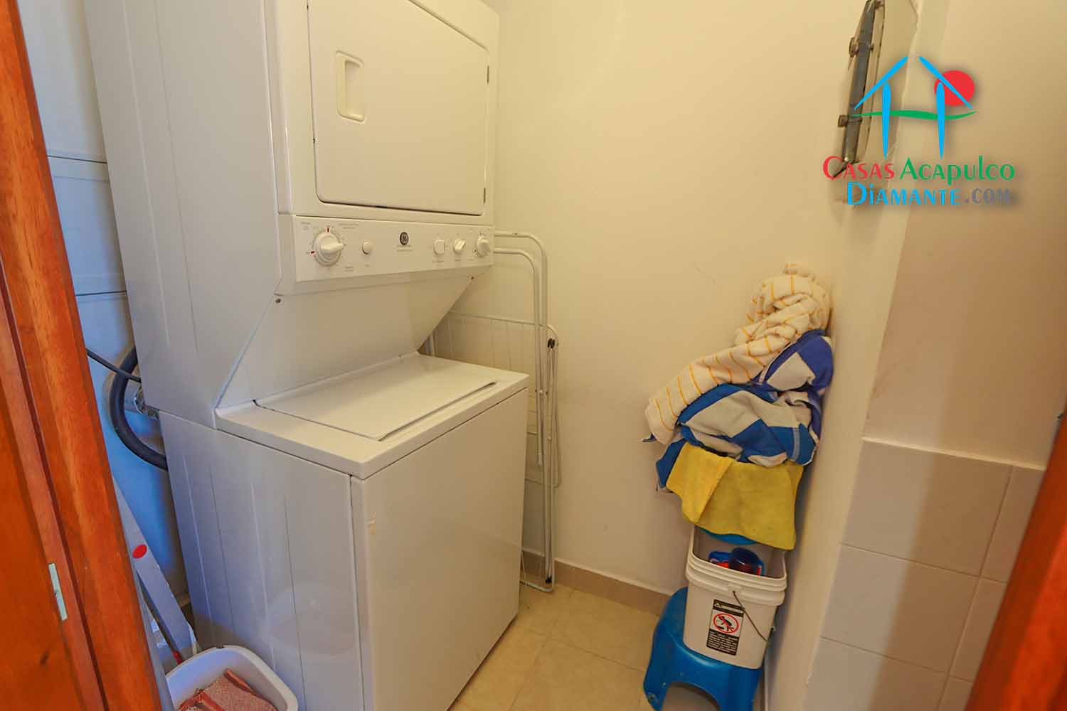 Mayan Lakes MT2 204 - Lavandería 1