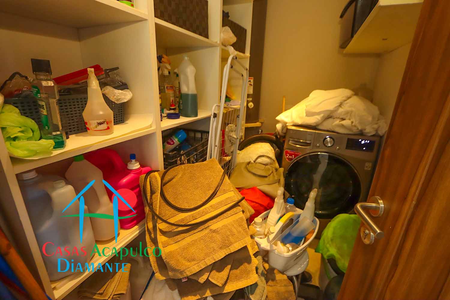 La Isla Emerald J8 - Lavandería 1