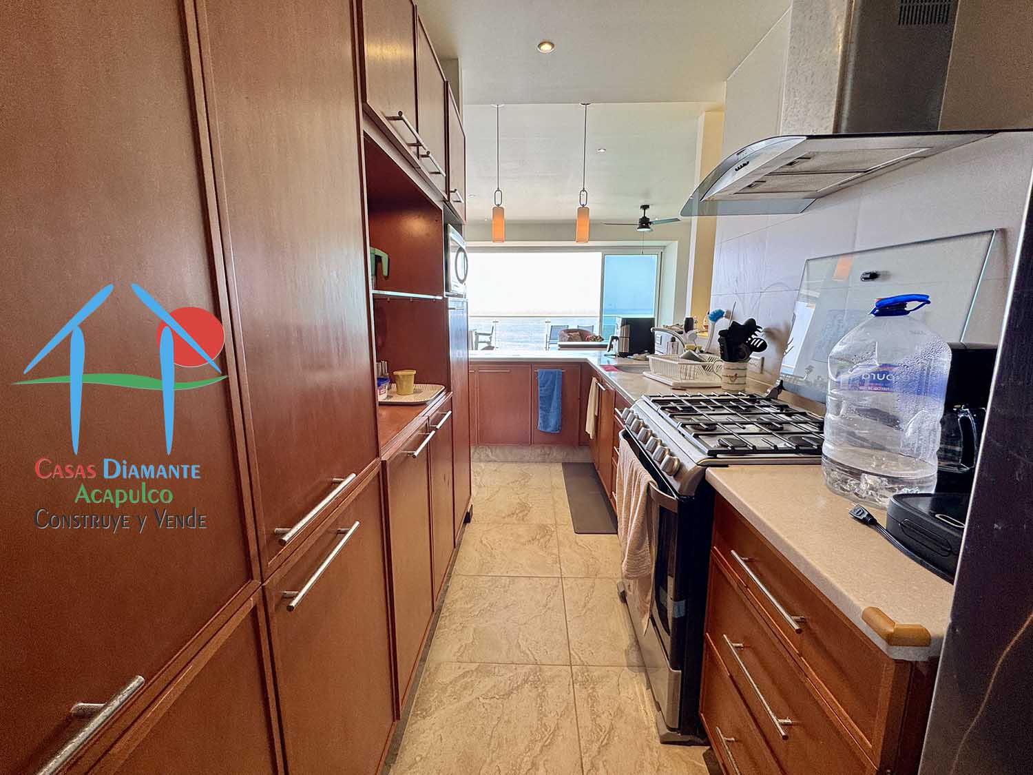 Ocean Front 802 - Cocina 4