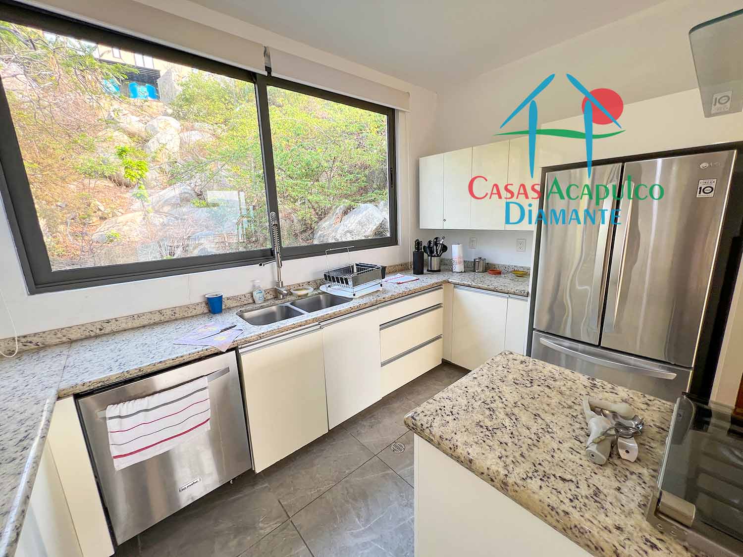 La Joya Residencial 4 - Cocina 8 La Joya Residencial 4 - Cocina 8