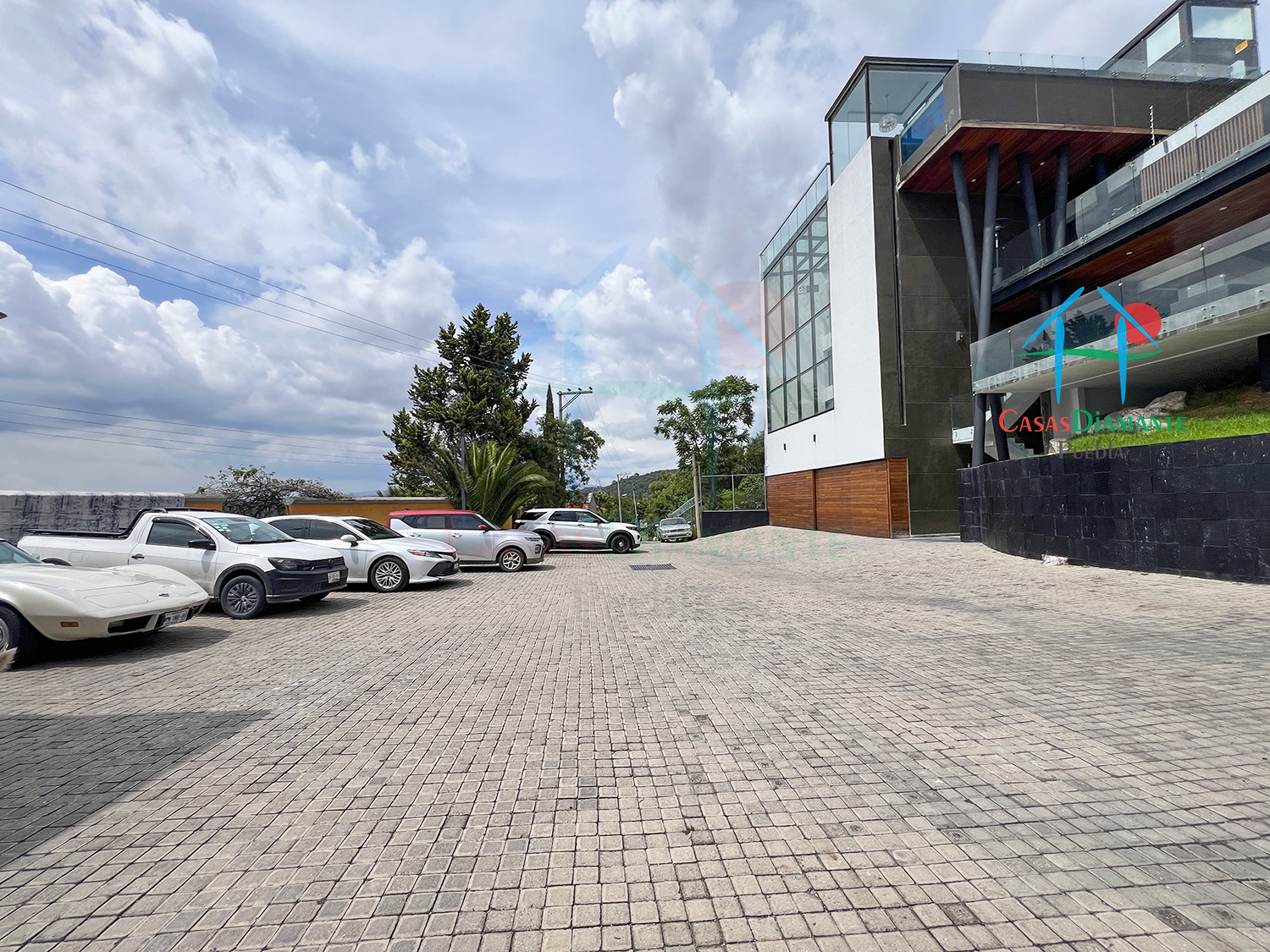 La Calera Casa Olimpo - Estacionamiento 2