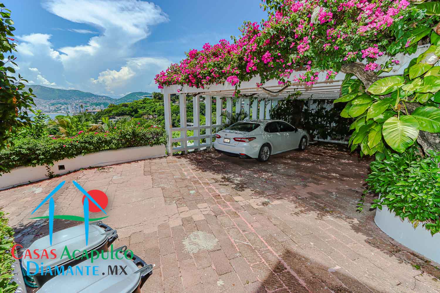 Villa Melgar - Estacionamiento 2