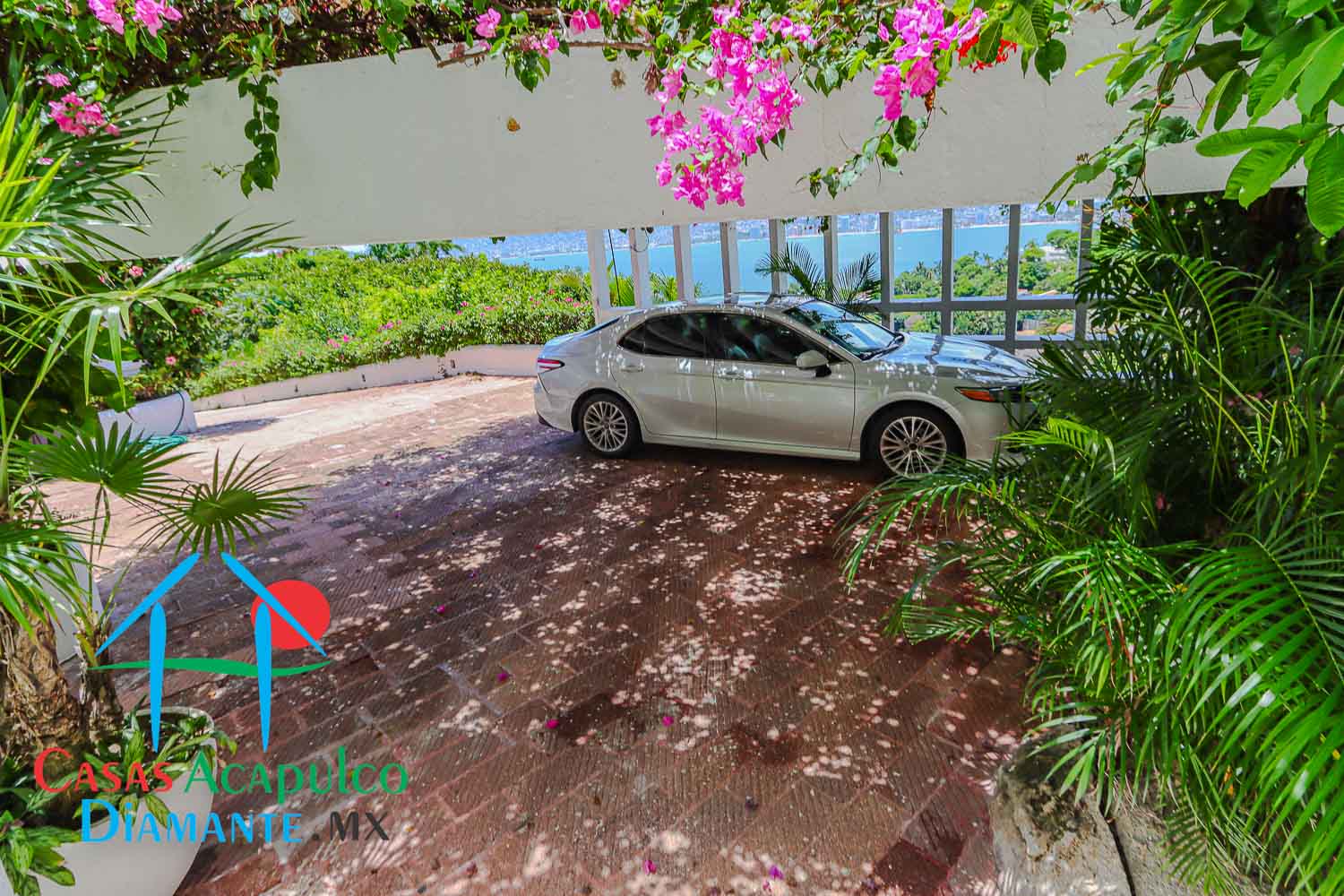 Villa Melgar - Estacionamiento 3