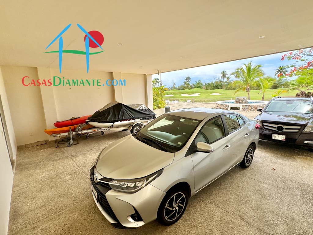Villa Alfonso - Estacionamiento 2