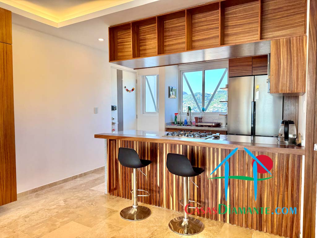 Armando's Le Club B 2303 - Cocina 2