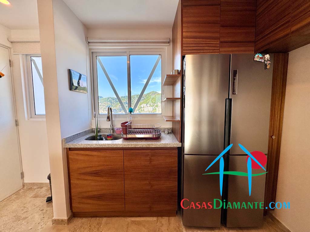 Armando's Le Club B 2303 - Cocina 5