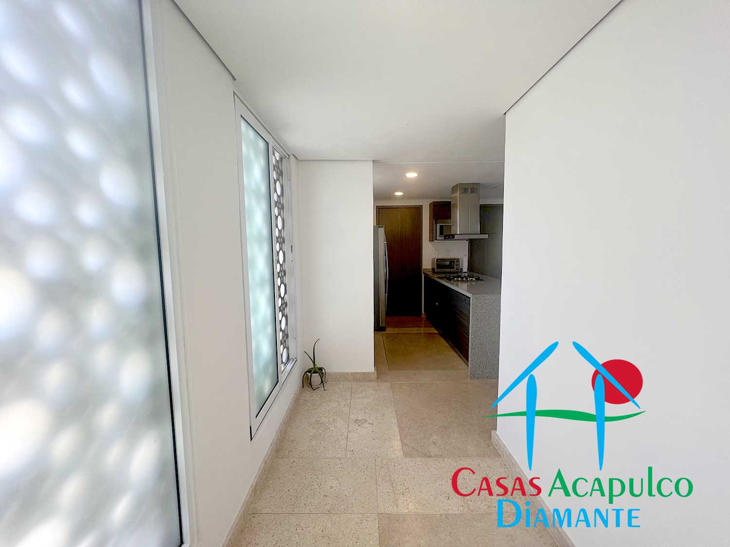 Armando's Le Club Sinatra G4 - Acceso 1