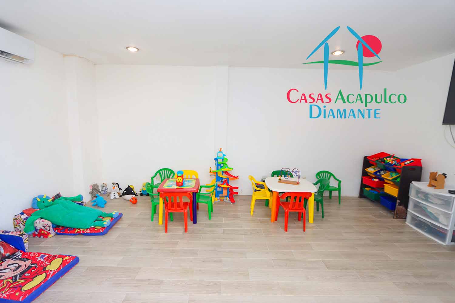 PortaNova 2 - Ludoteca 1 PortaNova 2 - Ludoteca 1