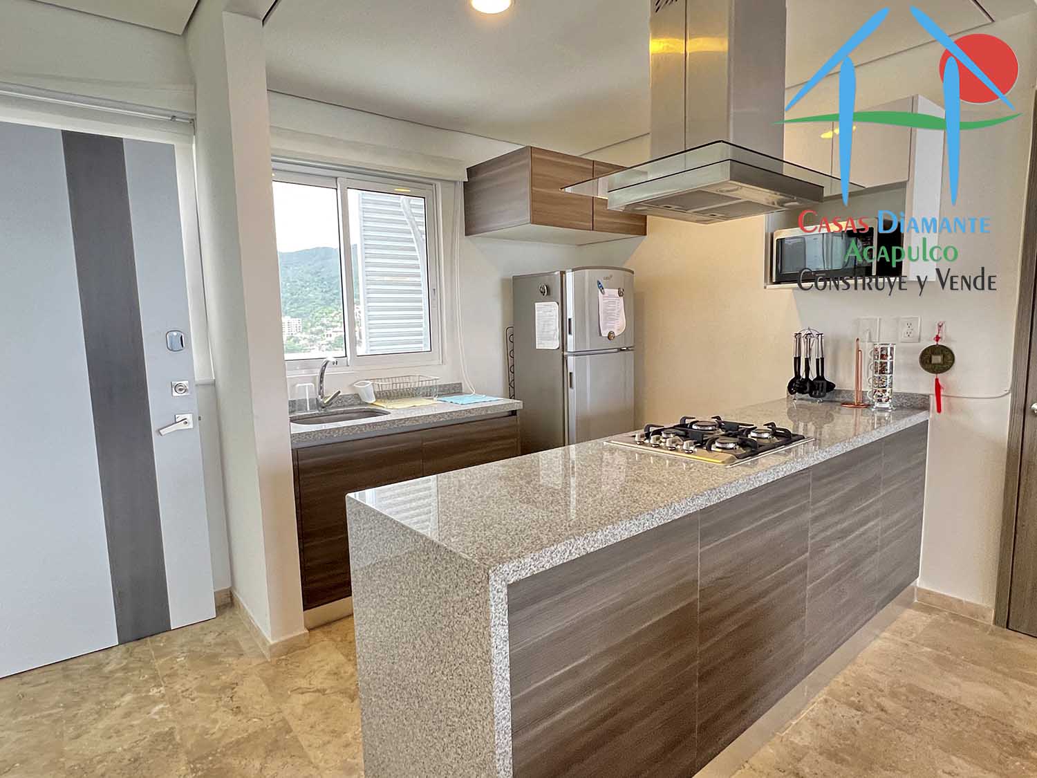 Armando's Le Club B 2203 - Cocina 2