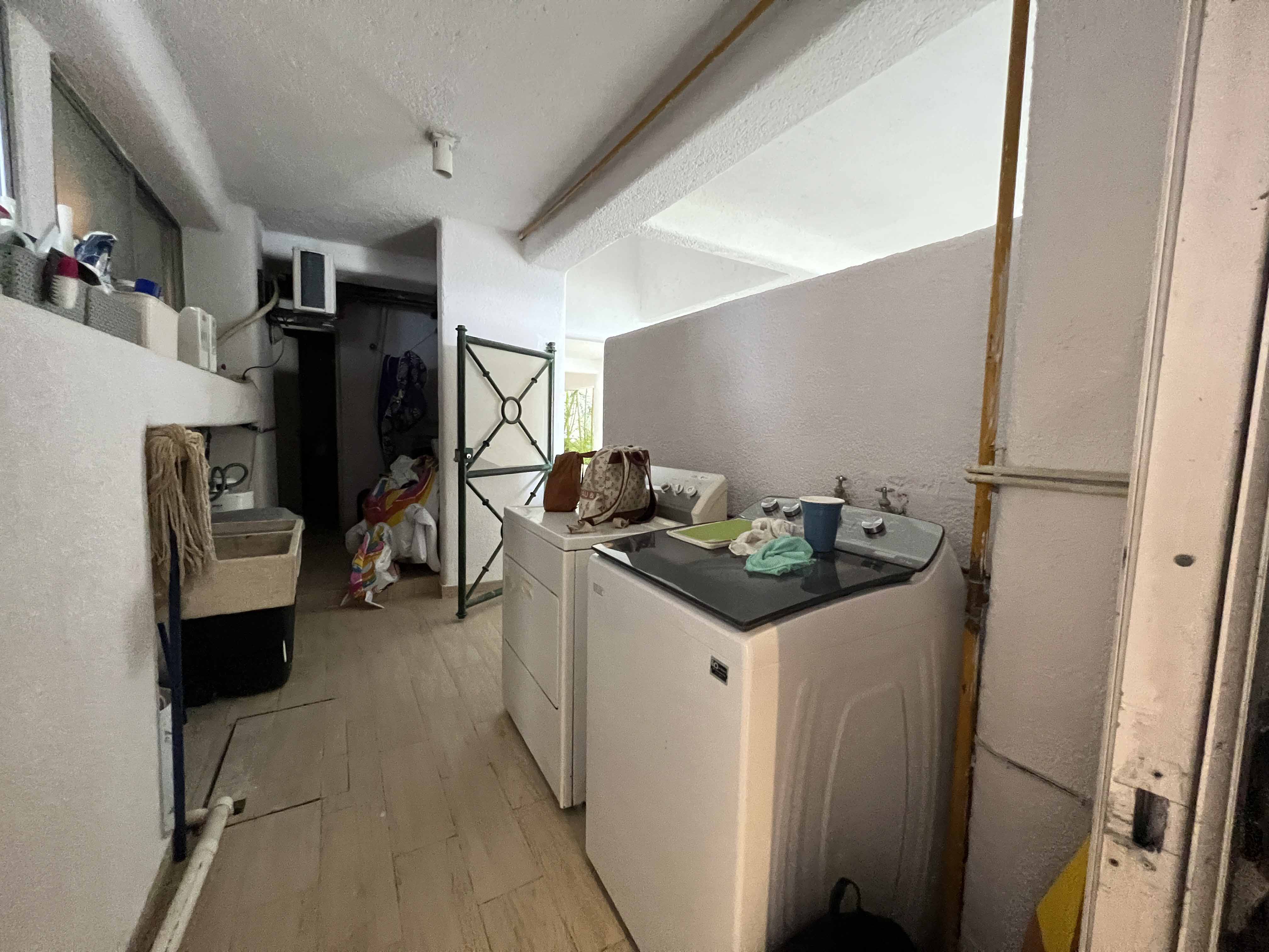 Anchorage 6 - Lavandería 1