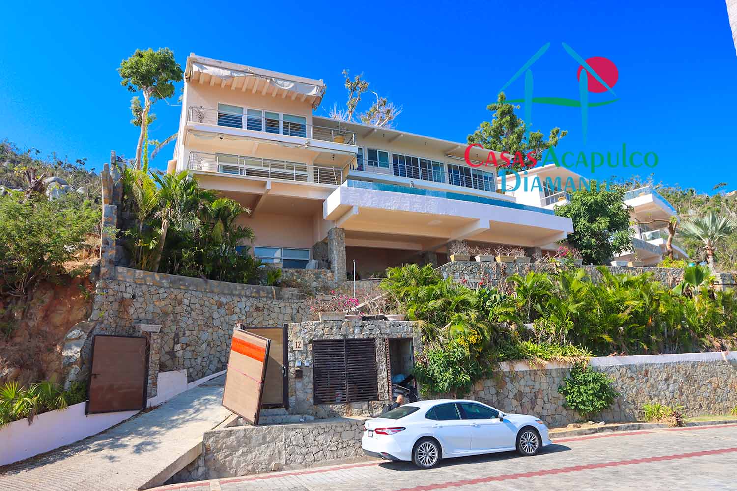 Villa Skyros - Fachada 1