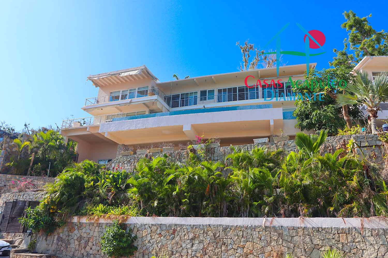 Villa Skyros - Fachada 2