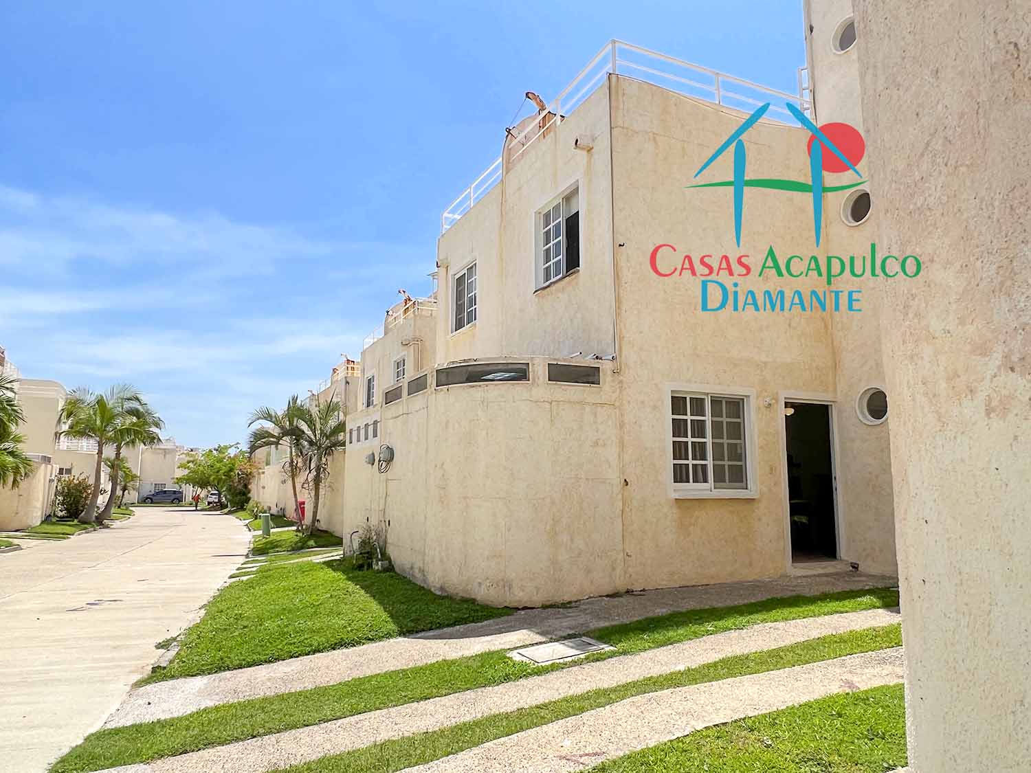 Puente del Mar Crystal 1 Casa 23 - Estacionamiento 2 Puente del Mar Crystal 1 Casa 23 - Estacionamiento 2