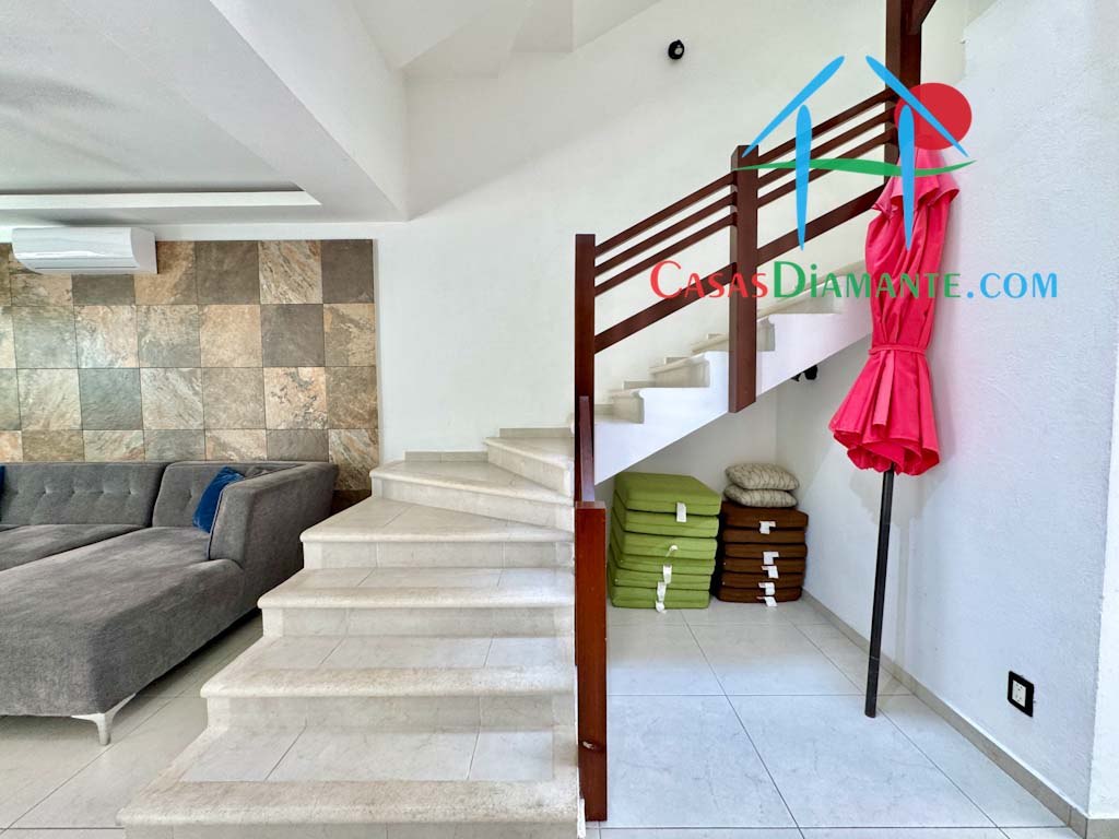 Villas Velato Joker 22 - Escaleras 1