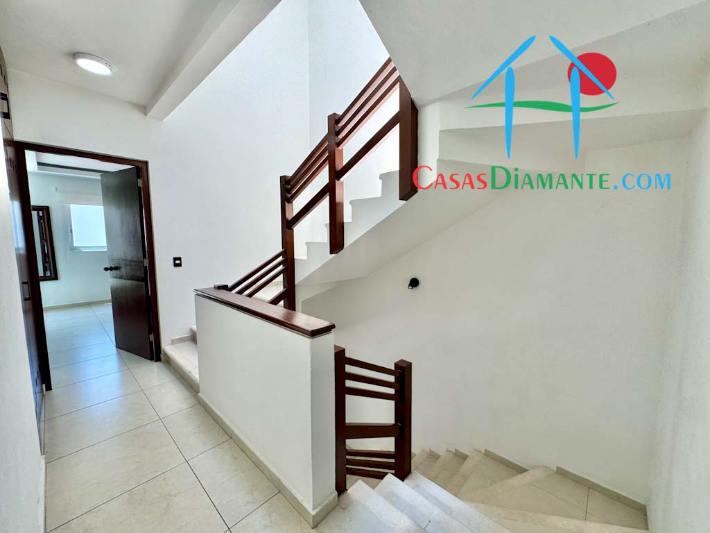 Villas Velato Joker 22 - Escaleras 2
