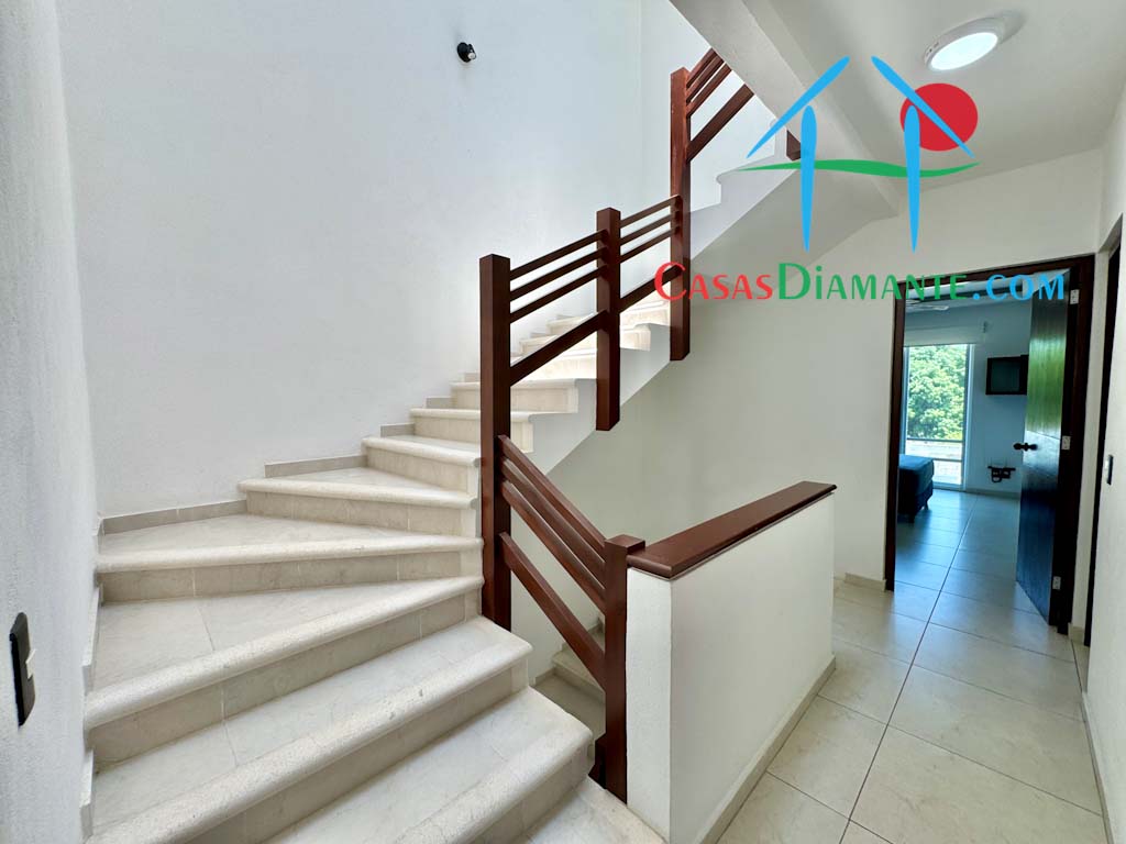Villas Velato Joker 22 - Escaleras 3