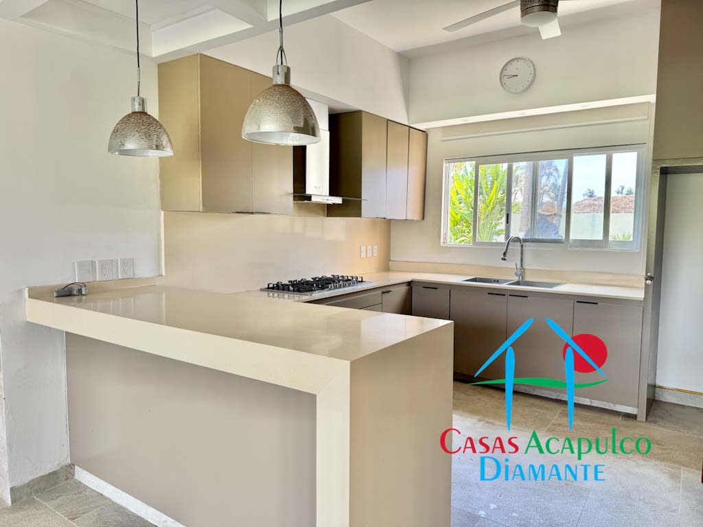Pacífico Diamante Timón GH 1 - Cocina 2