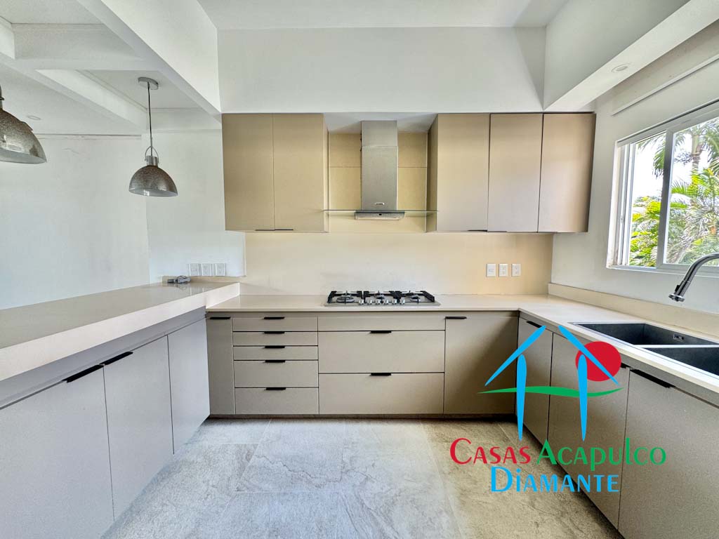 Pacífico Diamante Timón GH 1 - Cocina 3