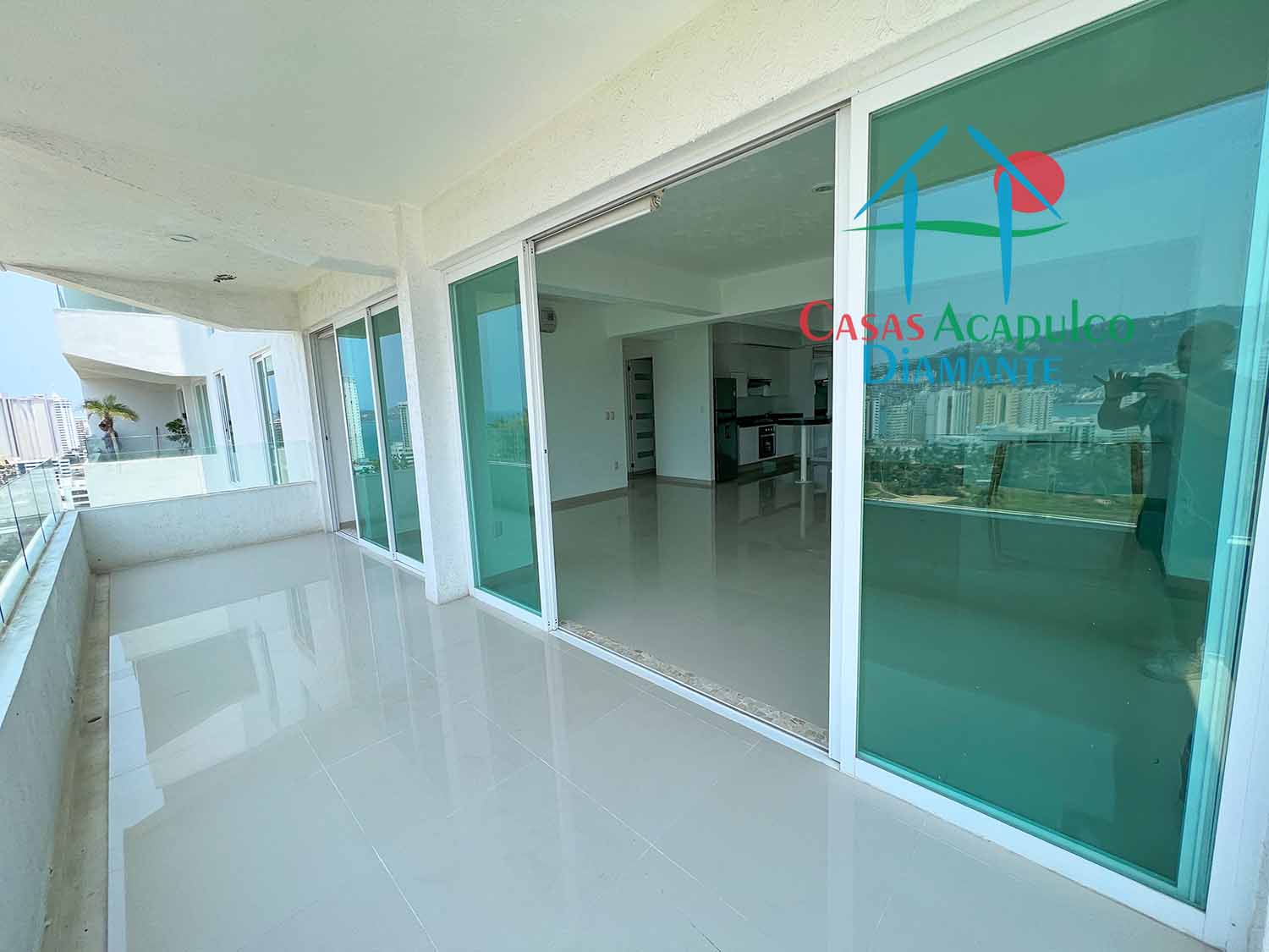 FairView Towers C8 - Terraza 2 FairView Towers C8 - Terraza 2